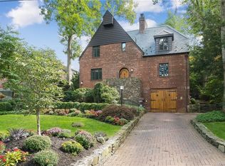 60 Charlotte Pl, Hartsdale, NY 10530