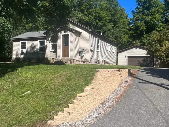 2162 Bancroft St, Marquette, MI 49855