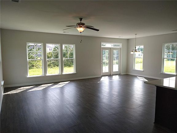 3rd image of 1106 Autumns Wood Cir #E