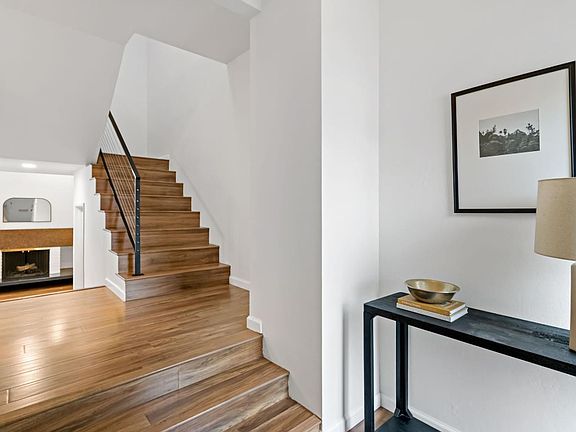 3rd image of 530 Leahy St