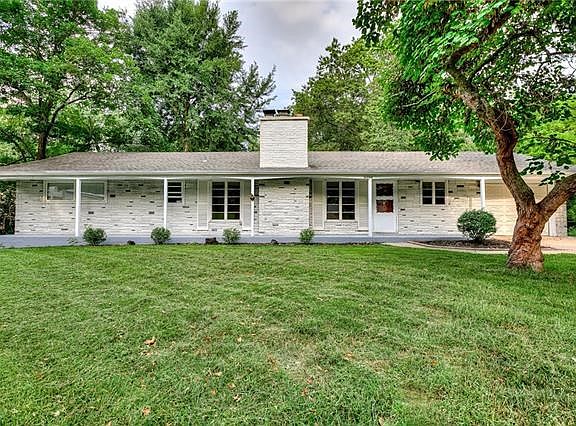 2nd image of 6004 NW Westwood Ln