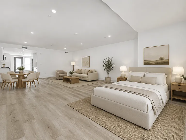 11700 Magnolia Blvd #209 — Photo 2