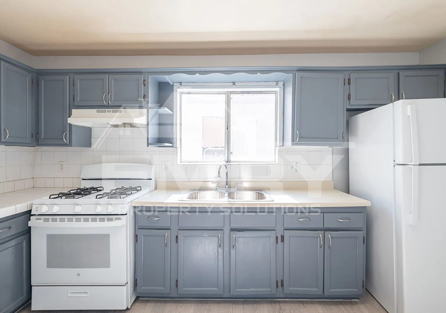 10610 Wilmington Ave, Los Angeles, CA 90002 — Photo 4