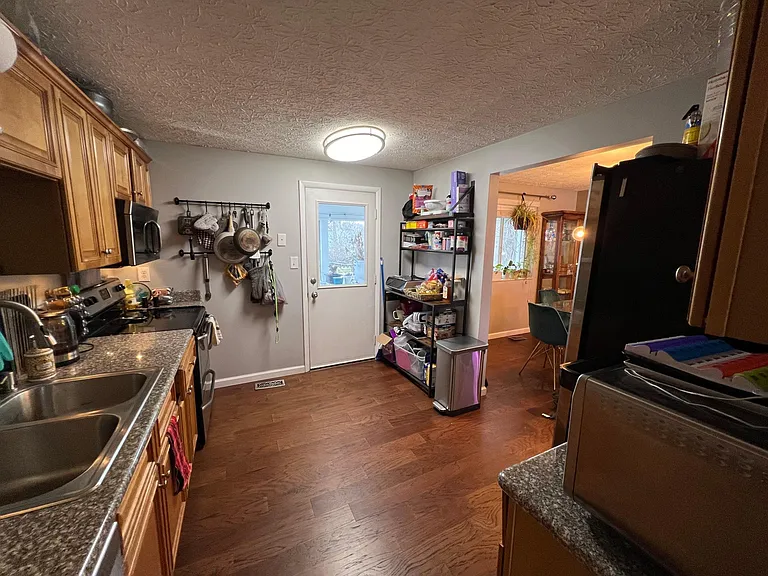 3951 Farm Brook Ln — Photo 7