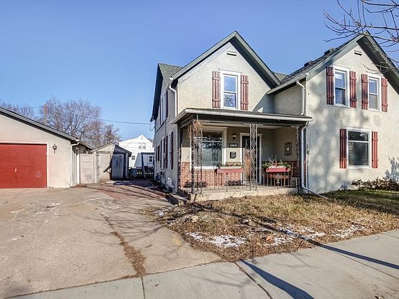 2nd image of 323 E 2nd St