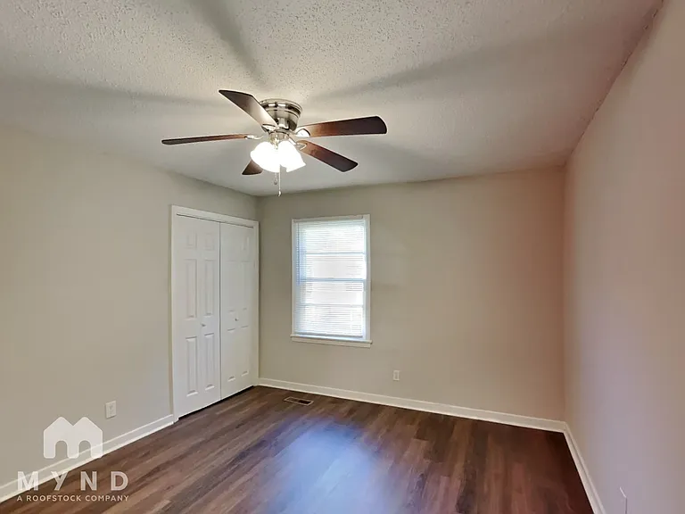 217 Marshall Dr — Photo 10