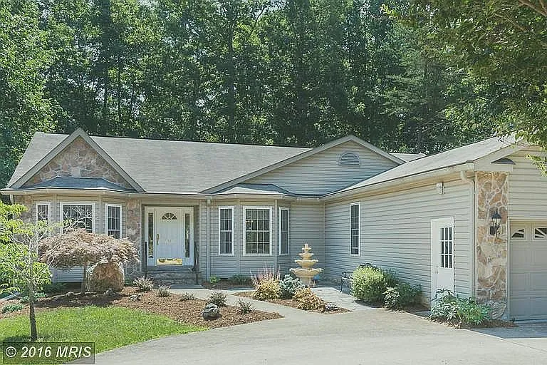 505 Confederate Dr photo 1