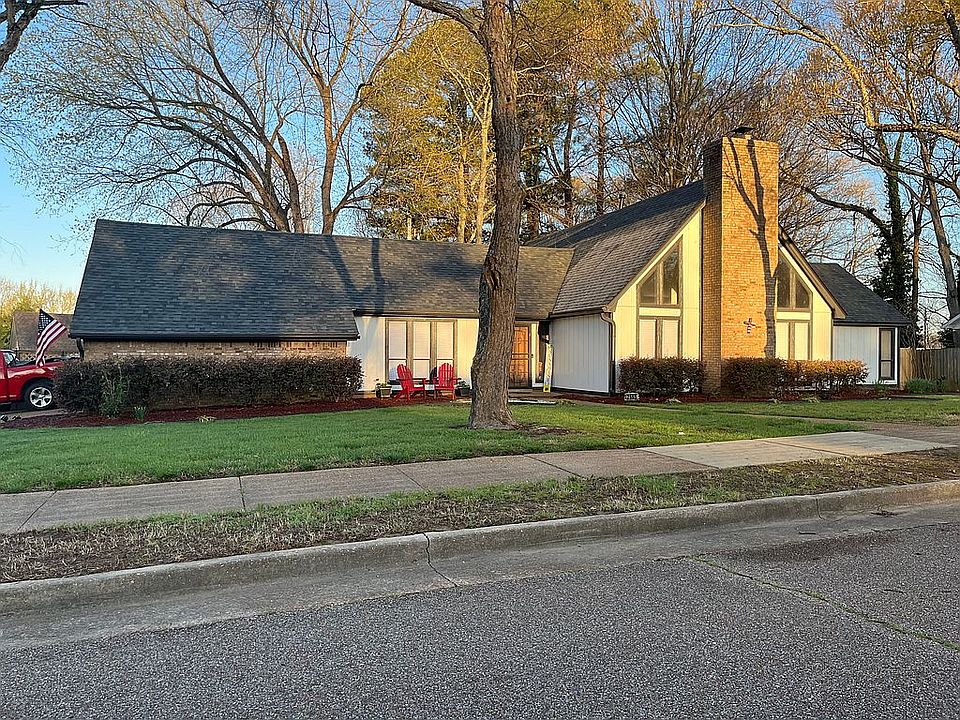 1st image of 2665 Larch Trail Dr