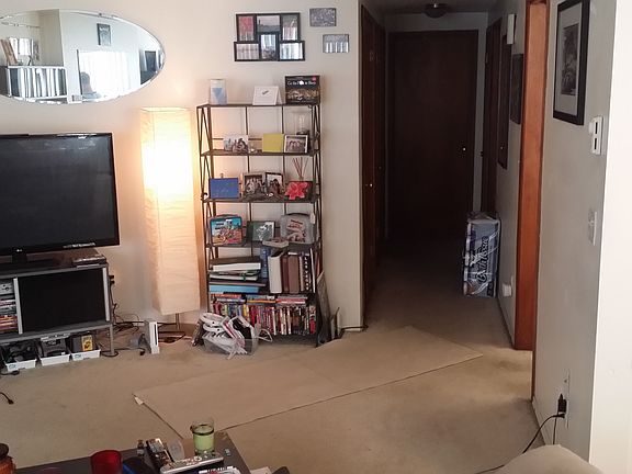 4th image of 13733 Greenwood Ave N