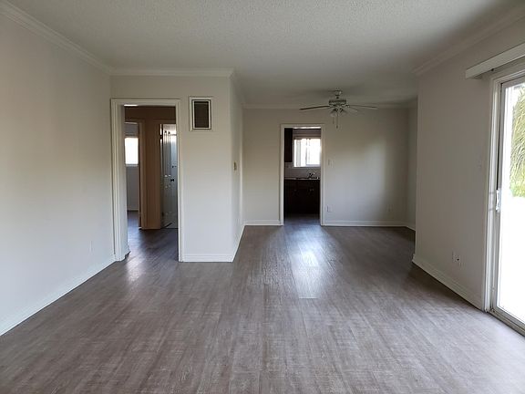 2nd image of 1023 Ocean Park Blvd APT 14