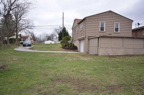 3rd image of 626 Stevenson Ave