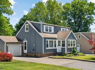 10 Dale Dr, Fairfield Twp., NJ 07004