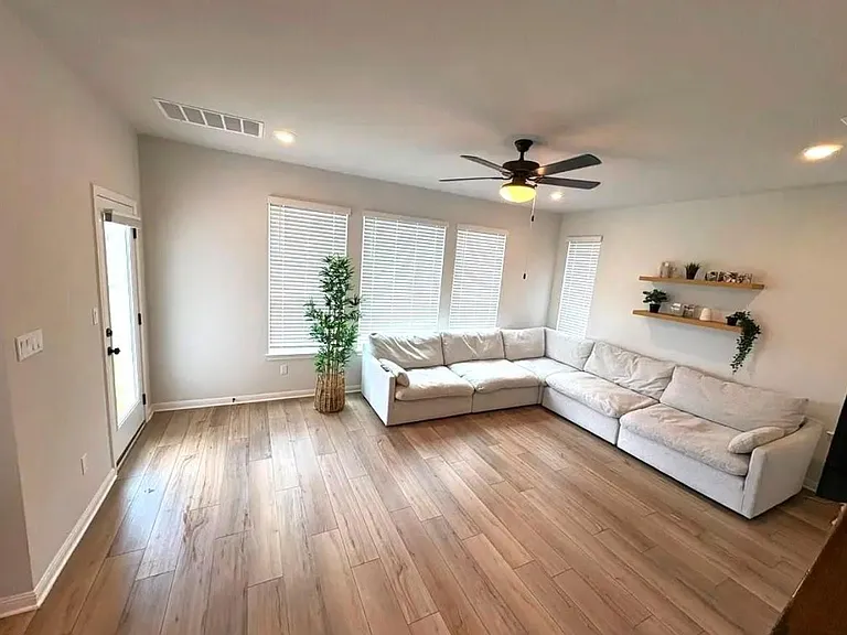 2148 Tobias Leo Way — Photo 4