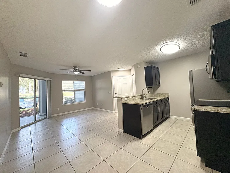 2569 Grassy Point Dr #109 — Photo 4