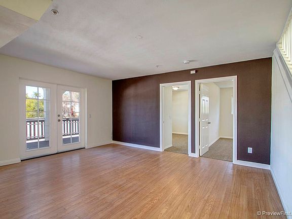 4th image of 2339 Bautista Ave