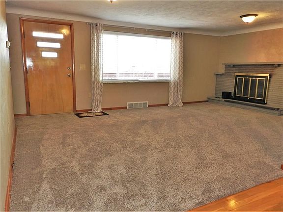 4th image of 10477 Melrose Dr