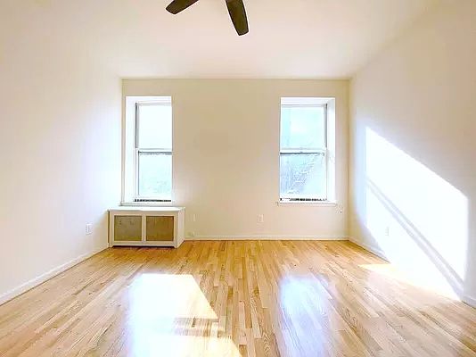 2nd image of 60 W 75th St #3E