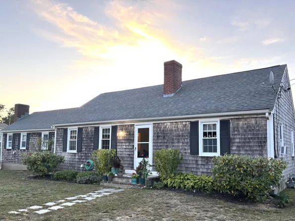 25 & 27 Merrymount Road, West Yarmouth, MA 02673