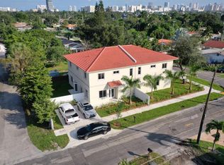 785 SW 7th Ave, Hallandale Beach, FL 33009