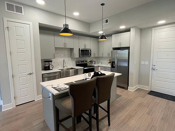 5th image of 3321-1120 Shady Ln #3321
