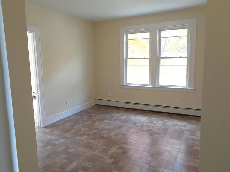 68 Brewster St #2 — Photo 5