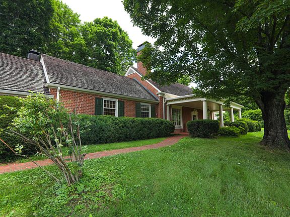 5th image of 500 Laurel Ave