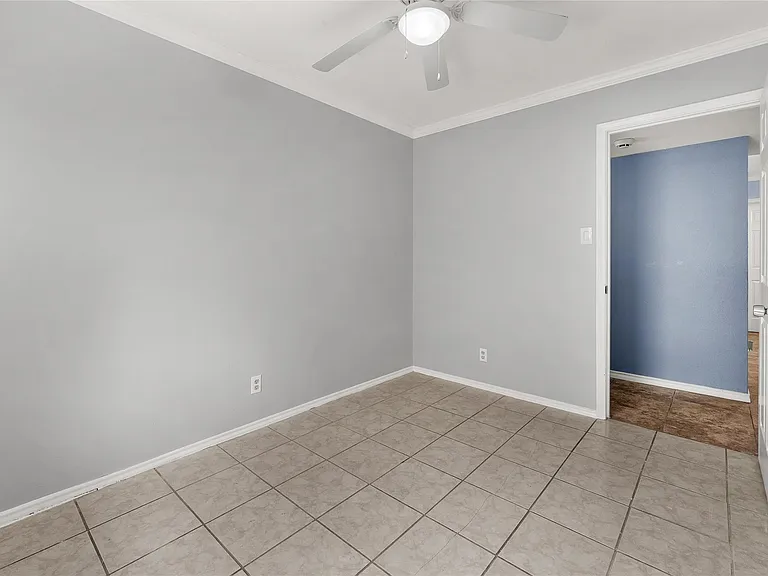 135 Navajo Cir — Photo 19