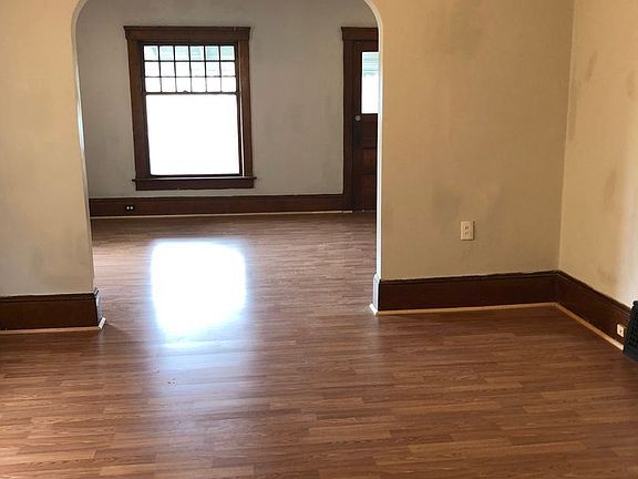 5th image of 4251 Archwood Ave