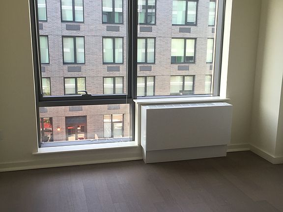 5th image of 250 N 10th St APT 423