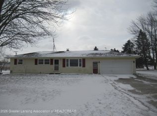 2375 W Dewey Rd, Owosso, MI 48867