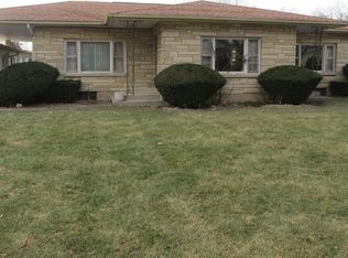 942 Magnolia Ave, Gurnee, IL 60031