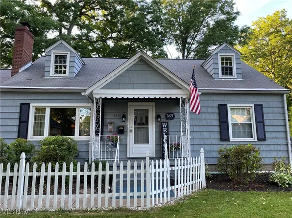 1827 Woodland St NE, Warren, OH 44483