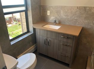 226 6th St FLOOR 2, Fairview, NJ 07022