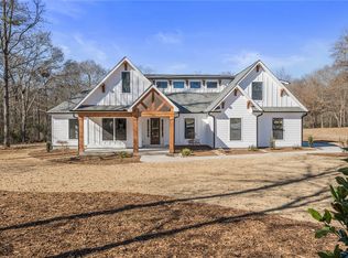 327 Thompson Rd, Taylors, SC 29687