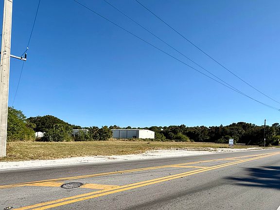 5th image of 3112 Oleander Avenue