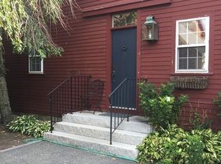 4 Peele House Sq #A, Manchester, MA 01944