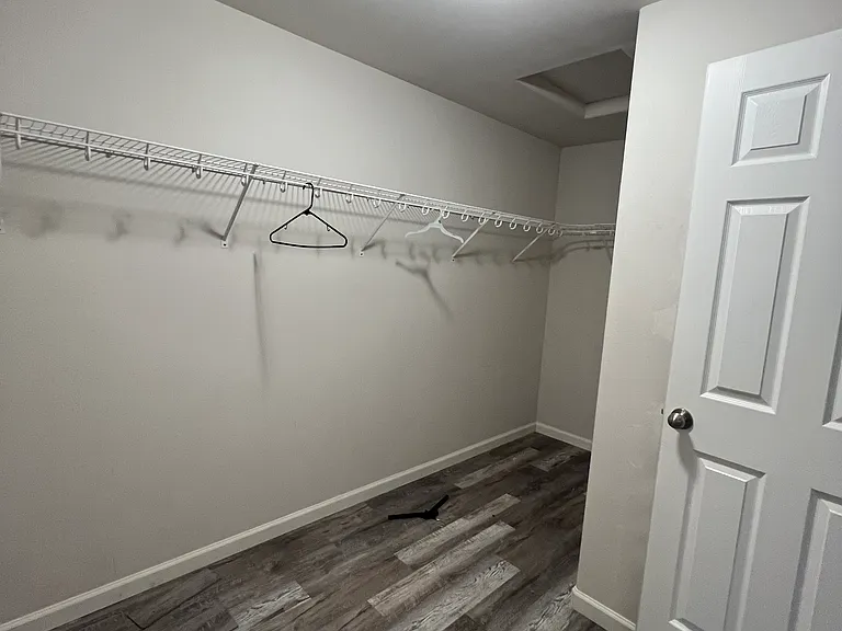 453 SE Ponderosa Dr — Photo 4