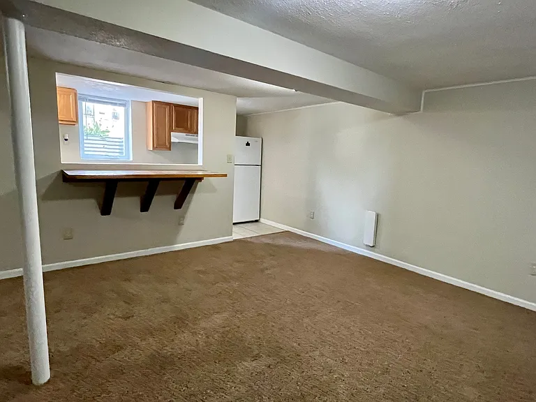206 W Canedy St #B — Photo 2