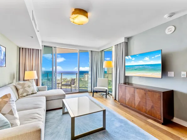 2139 Kuhio Ave #D2607, Honolulu, HI 96815