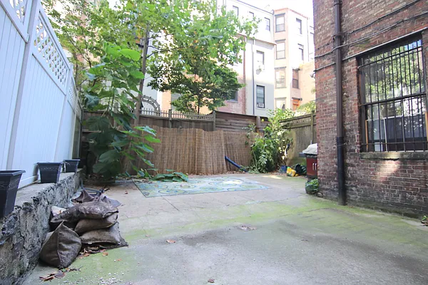 Rented by JK Dansar Corp | media 71