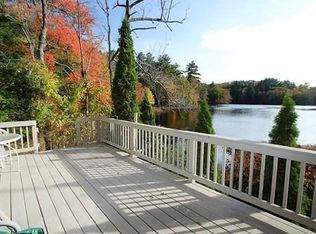 12 Lakeshore Dr, Norfolk, MA 02056