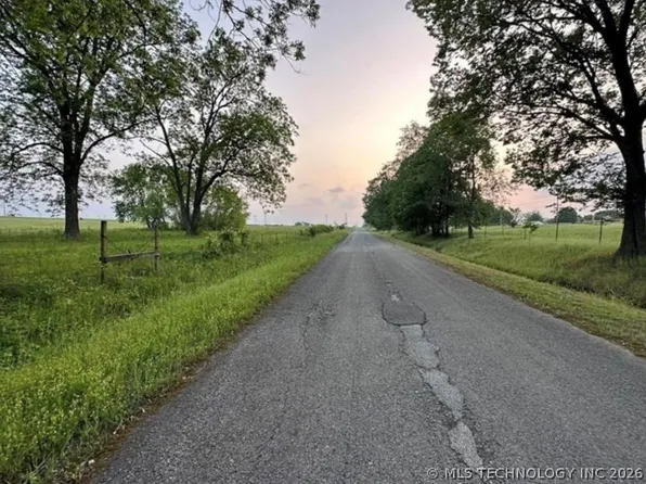 State Line Rd, Poteau, OK 74953