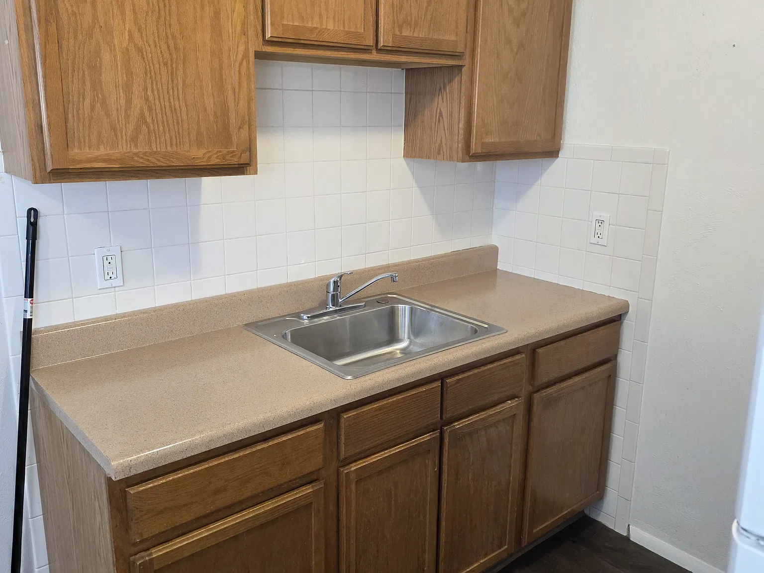 2 bed, $1,000 — Photo 4
