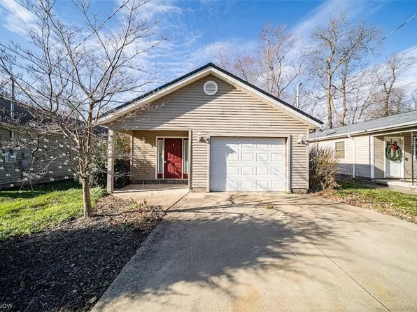 883 Bellevue Ave, Painesville, OH 44077