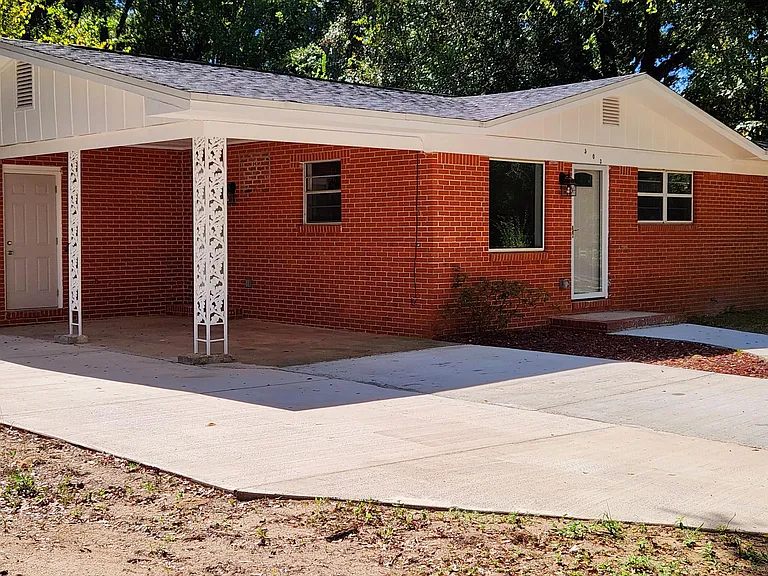 503 W Griffith Ave — Photo 3