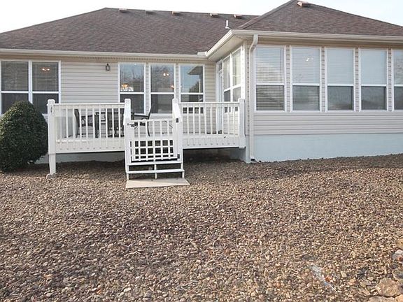 5th image of 11 Penny Ln