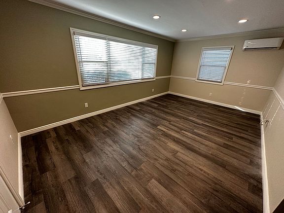 2nd image of 303 W Lemon Ave #B