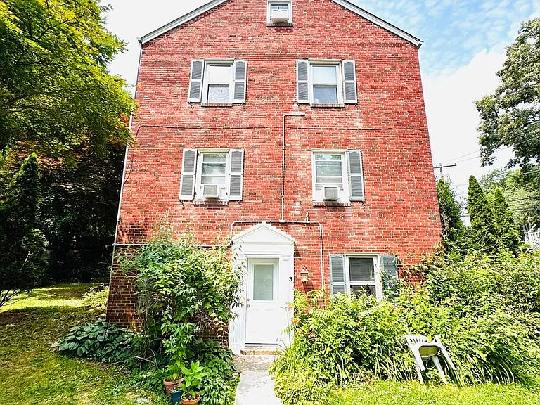 907 Hudson Ave — Photo 39