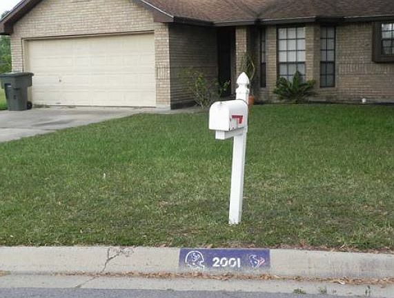 4th image of 2001 Plantation Dr
