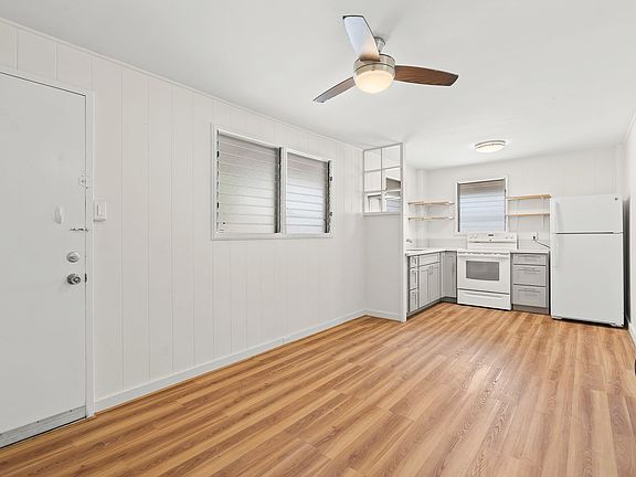 2nd image of 2453 Kapiolani Blvd APT D